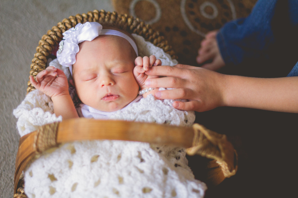 Family portrait photographer | BDE Photography by Raecale | Northern Utah Photographer | Cache Valley Family Photographer | traveling photographer living on a converted bus 