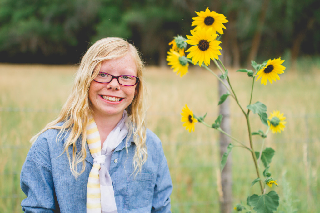 family portraits | BDE photography by Raecale | Cache County Photographer | traveling photographer | photographer lives in a converted vintage bus with her family of 7 | utah photographer | lifestyle photographer