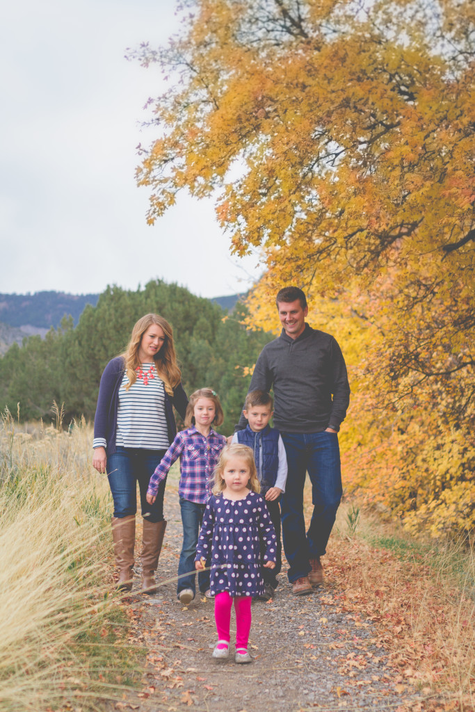 family portraits | family photographer | utah photographer | cache valley photographer | traveling photographer living on a bus | vintage bus conversion | family of 7 | bingham family | fall family pictures