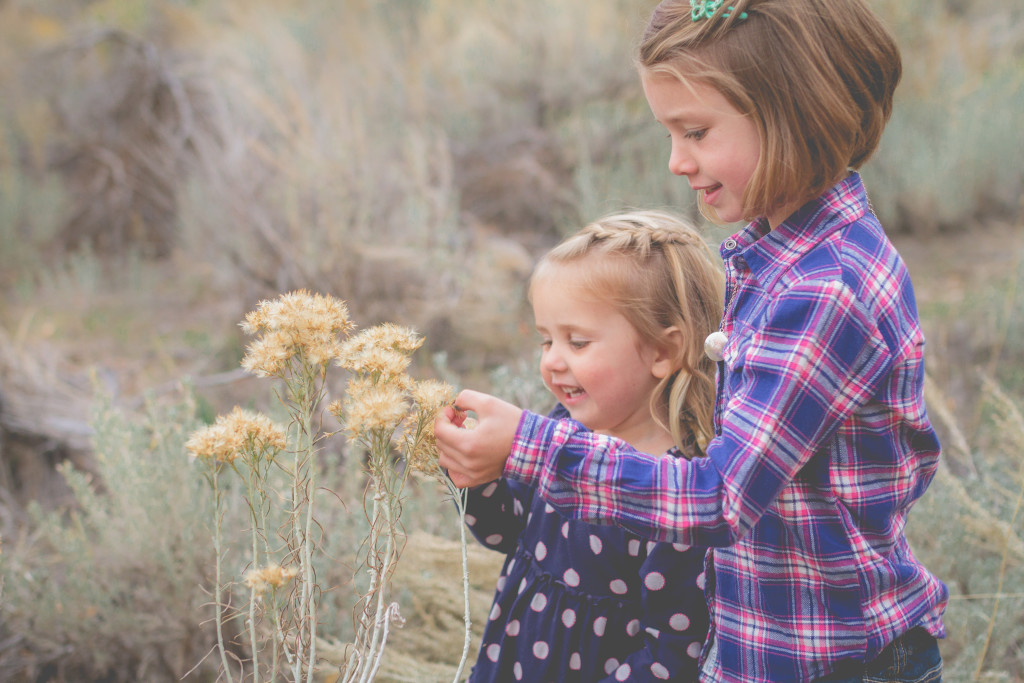 family portraits | family photographer | utah photographer | cache valley photographer | traveling photographer living on a bus | vintage bus conversion | family of 7 | bingham family | fall family pictures