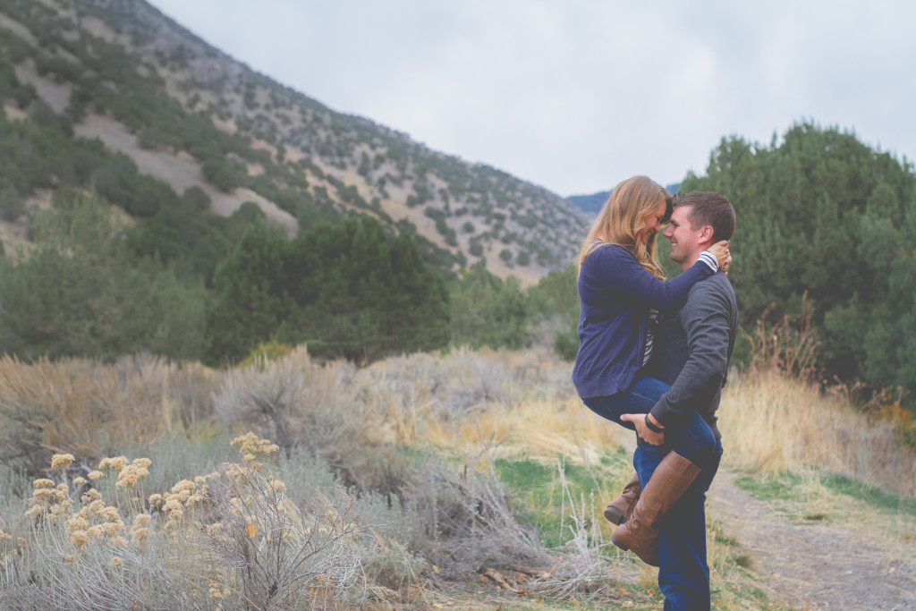 family portraits | family photographer | utah photographer | cache valley photographer | traveling photographer living on a bus | vintage bus conversion | family of 7 | bingham family | fall family pictures