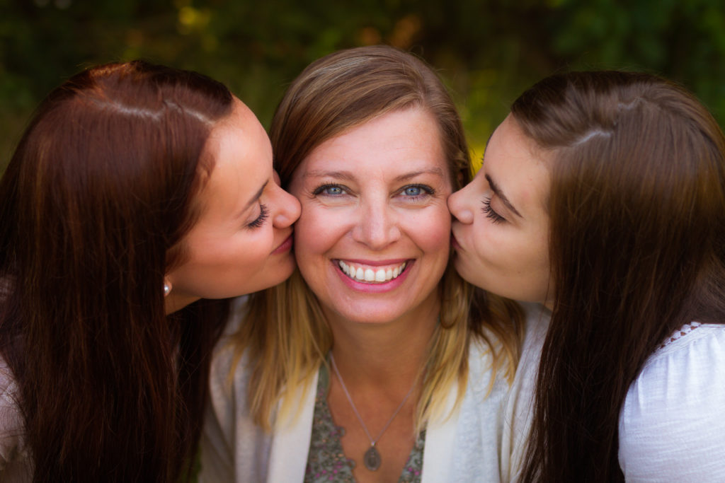 mini sessions | christmas card | family portraits | family photographer | traveling photographer living on a bus | vintage bus conversion | family of 7 | fall family pictures | west michigan photographer | michigan Photographer | south haven photographer | Caledonia photographer | Hastings photographer | south haven photographer | allegan high school | class of 2017