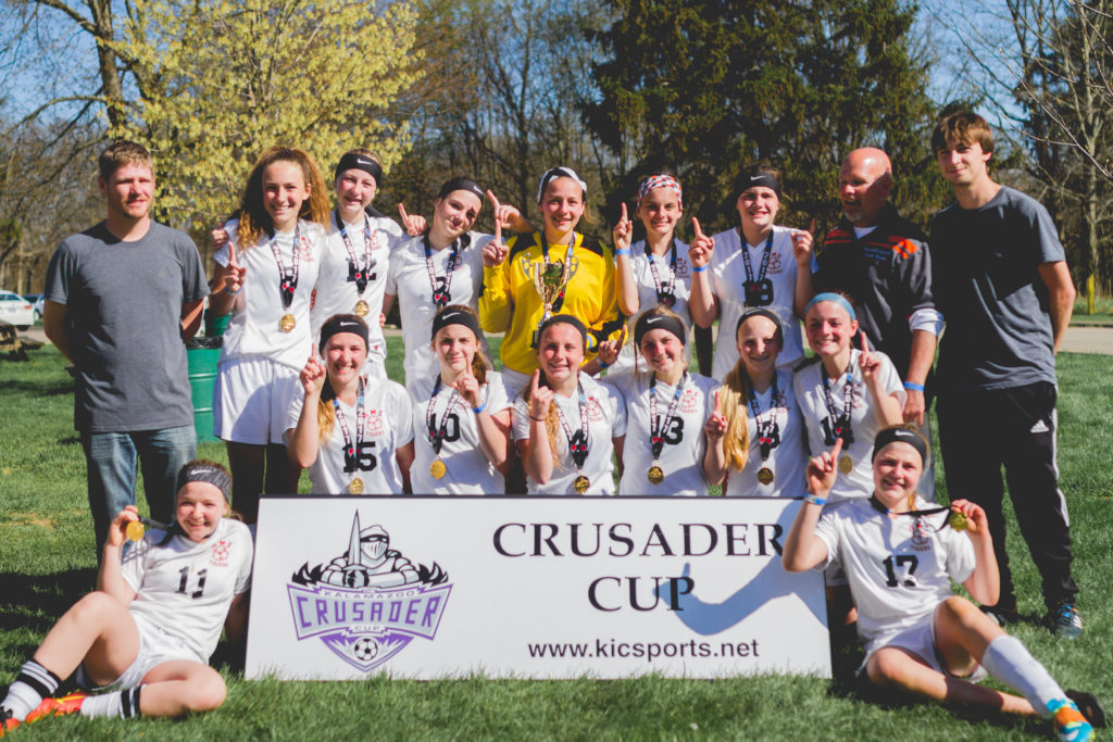 allegan soccer | allegan photographer | senior portraits | crusaders cup